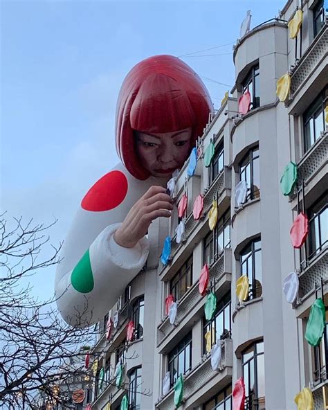 yayoi kusama vuitton